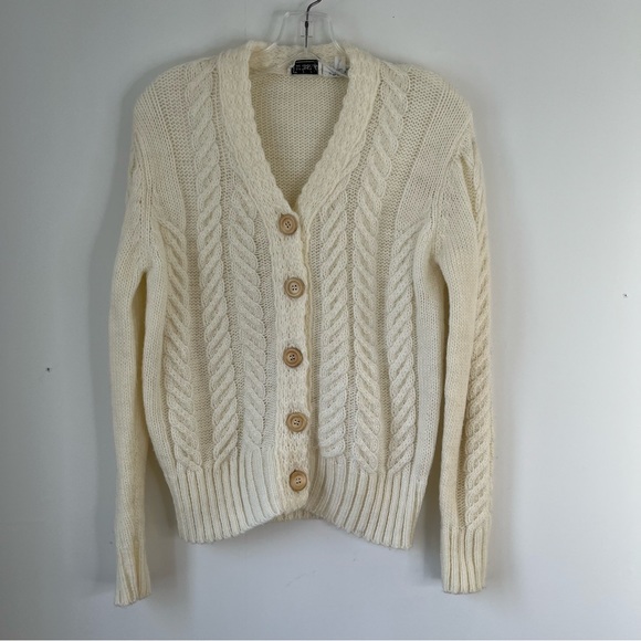 Vintage Fantastik Cream Cable Knit Cardigan with Wooden Buttons - Picture 9 of 15